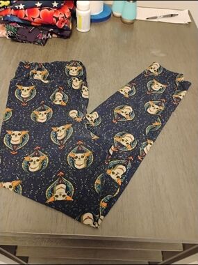 LuLaRoe Navy Leggings with Pug Space Print
